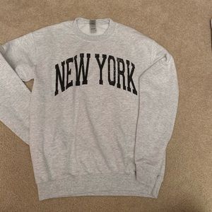 Grey NY sweatshirt (ig boutique)